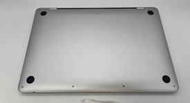 Fair
													MacBook Pro 2020 - 13" - I5, Silver, 512 GB, 8 GB, photo 5 of 6