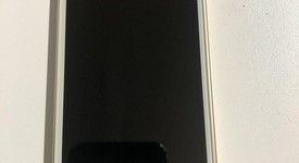 Mint
													Apple iPhone SE 1st Gen 2016 - Unlocked, Gold, 16 GB, A1662, photo 2 of 8