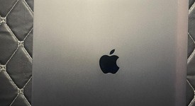 Good
													Apple iPad Pro 12.9" 4th Gen 2020 - Unlocked, Gray, 256 GB, A2069, photo 4 of 8