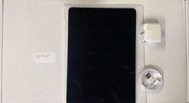 Good
													Apple iPad Pro 9.7" - AT&T, Gray, 128 GB, A1674, photo 1 of 9