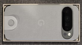 Mint
													Google Pixel 10 Pro XL - Unlocked, Obsidian, 256 GB, GUL82, photo 5 of 11