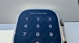 Good
													Apple Watch Ultra 49mm - Unlocked, Titanium, A2622, photo 3 of 10