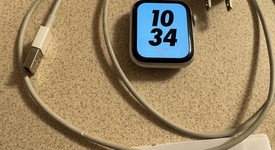Fair
													Apple Watch Series 4 44mm - Silver, A1978 - GPS, Aluminum, photo 2 of 10