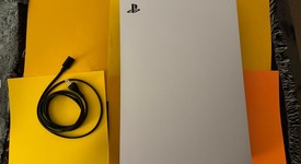 Good
													PlayStation 5 Standard Edition (2020) - White, 825 GB, Standard Edition, photo 3 of 10