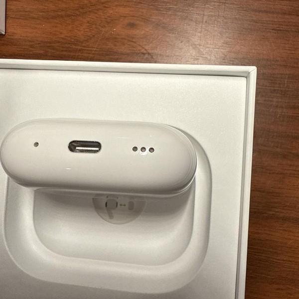 Apple AirPods Pro 2 - USB-C