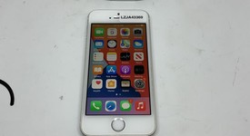 Good
													Apple iPhone SE 1st Gen 2016 - Unlocked, Silver, 32 GB, A1723, photo 1 of 10
