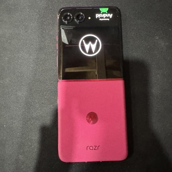 Motorola Razr (2025) - T-Mobile, 256 GB, Pink, 8 GB