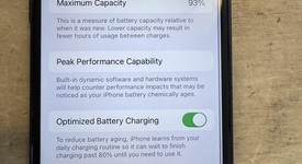 Fair
													Apple iPhone SE 3rd Gen 2022 - T-Mobile, Midnight, 64 GB, A2595, photo 4 of 11
