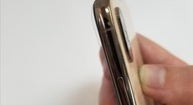 Good
													Apple iPhone Xs - AT&T, Gold, 64 GB, A1920, photo 3 of 8