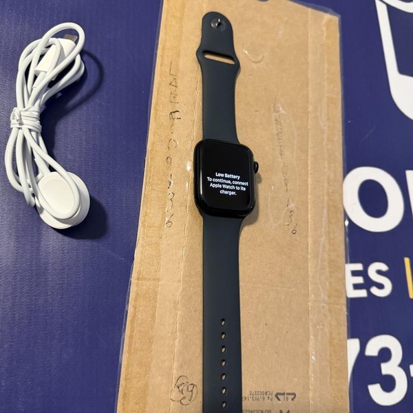 Apple Watch SE (2nd Gen) 44mm - Midnight, A2723 - GPS, Aluminum