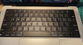 Good
													MacBook Pro 2021 - 14" - Apple M1 Pro 8-core, Silver, 512 GB, 16 GB, photo 2 of 12