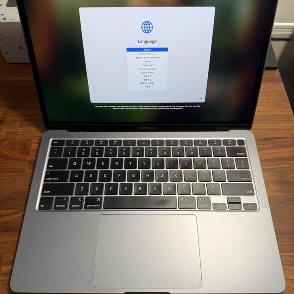 MacBook Air 2020 - 13 inch - 256 GB, Gray, 8 GB, Intel Core i3