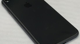 Good
													Apple iPhone 8 - Unlocked, Gray, 64 GB, A1905, GSM, photo 4 of 7