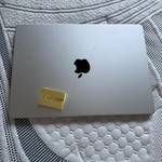 Mint MacBook Pro 2021 - 14 inch - 1 TB, Silver, 16 GB, Apple M1 Pro 10-core
