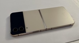 Mint
													Samsung Galaxy Z Flip4 5G - Verizon, Rose Gold, 128 GB, 8 GB, SM-F721U, photo 2 of 9