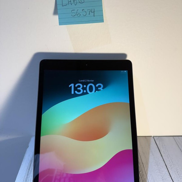 Apple iPad 7th Gen - Wi-Fi, 128 GB, Gray, A2197