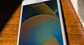 Fair
													Apple iPhone 8 Plus - Unlocked, Silver, 64 GB, A1864, photo 2 of 17
