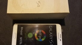 New
													Samsung Galaxy S5 - Sprint, White, 16 GB, SM-G900P, photo 4 of 4