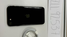 Mint
													Apple iPhone SE 3rd Gen 2022 - Unlocked, Midnight, 64 GB, A2595, photo 2 of 8