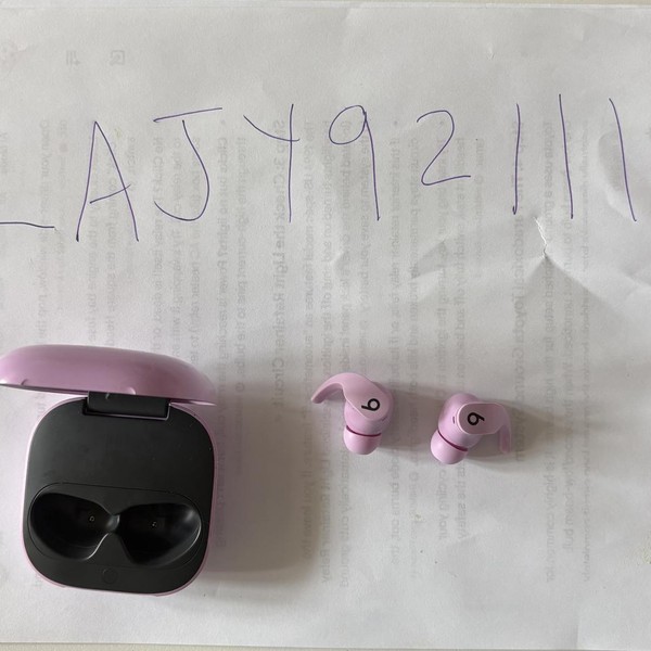 Beats Studio Buds - Pink