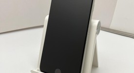 Fair
													Apple iPhone SE 2nd Gen 2020 - Unlocked, White, 64 GB, A2275, photo 2 of 7