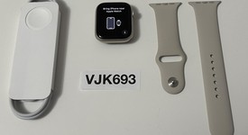 Mint
													Apple Watch Series 9 45mm - Unlocked, Starlight, A2984 - Cellular, Aluminum, photo 1 of 6