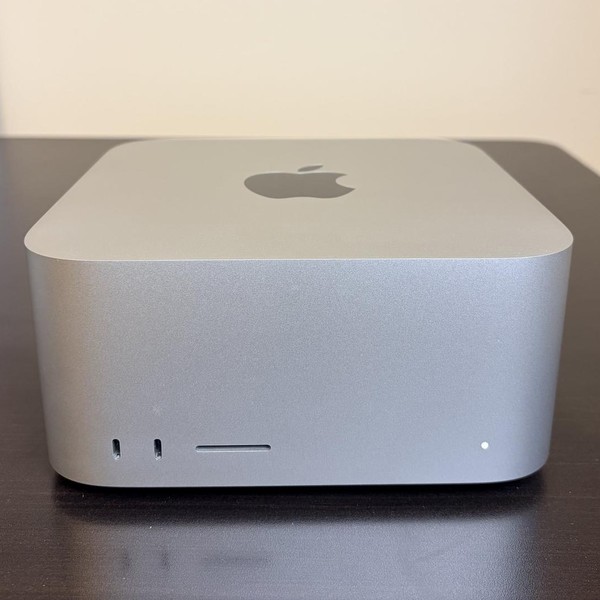 Mac Studio 2022 - 512 GB, 32 GB, Apple M1 Max, 24 Core GPU