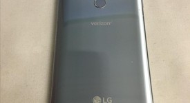 Good
													LG V30 - Verizon, Silver, 64 GB, VS996, photo 4 of 8