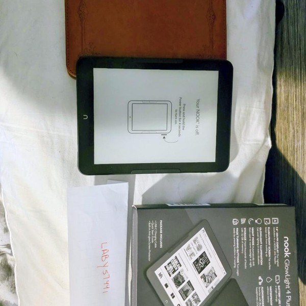 Nook Glowlight 4 - Wi-Fi, Black