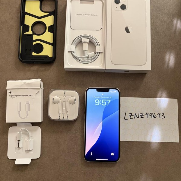 Apple iPhone 13 - Unlocked, 256 GB, Starlight, A2482
