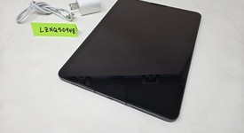 Mint
													Apple iPad Air 5th Gen - Unlocked, Gray, 256 GB, A2589, photo 2 of 6