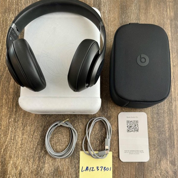 Beats Studio Pro - Black