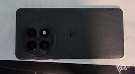 Fair
													OnePlus 13 - Unlocked, Black Eclipse, 512 GB, 16 GB, photo 3 of 8