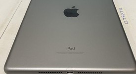 Good
													Apple iPad 6th Gen - Wi-Fi, Gray, 32 GB, A1893, photo 2 of 6