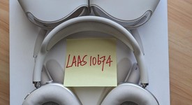 Used
													Apple AirPods Max USB-C - Starlight, photo 2 of 17