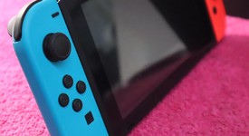 Good
													Nintendo Switch - Red & Blue, 32 GB, photo 3 of 6