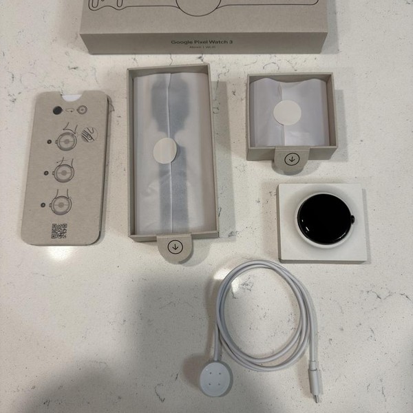 Google Pixel Watch 3 - Wi-Fi, Black, 45mm, Wi-Fi