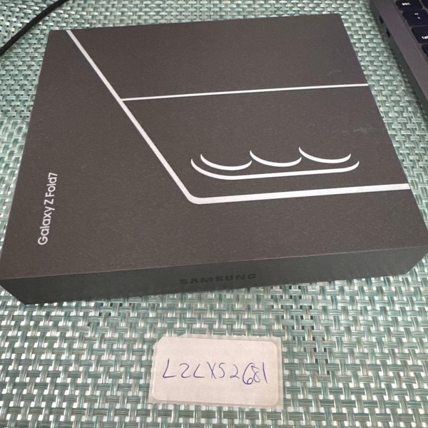 Samsung Galaxy Z Fold7 - Unlocked, 256 GB, Jetblack, 12 GB, SM-F966U1