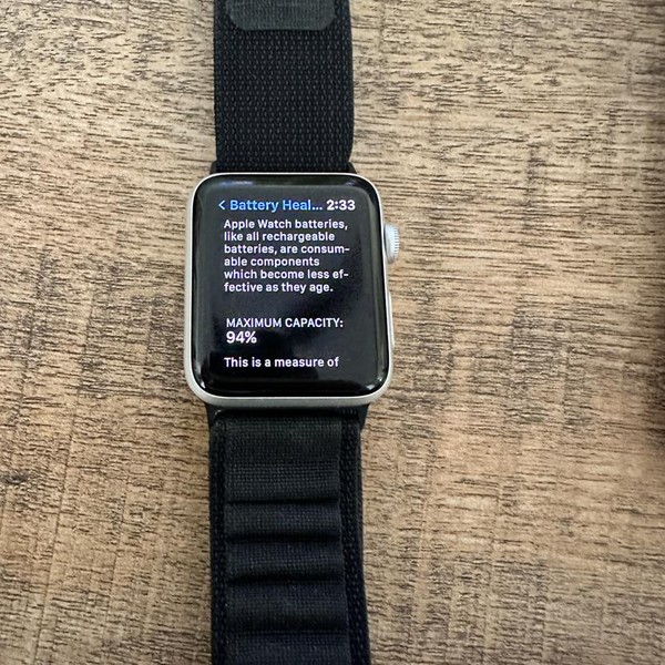 Apple Watch Series 3 42mm - Silver, A1859, Aluminum - GPS