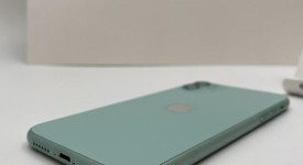 Good
													Apple iPhone 11 - Unlocked, Green, 64 GB, A2111, photo 4 of 5