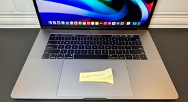 Good
													MacBook Pro 2018 (With Touch Bar) - 15" - I7, Gray, 256 GB, 32 GB, photo 3 of 9