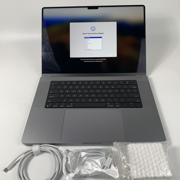 MacBook Pro 2021 - 16 inch - 512 GB, Gray, 32 GB, Apple M1 Pro 10-core