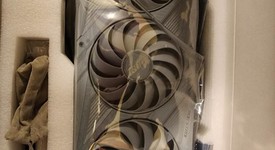 Used
													Asus GeForce RTX 3090 - ROG-STRIX-RTX3090-O24G-WHITE, Strix White OC, photo 2 of 7