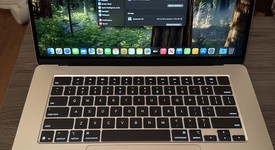 Mint
													MacBook Air 2025 (M4) - 15" - Apple M4, Silver, 512 GB, 16 GB, photo 1 of 8
