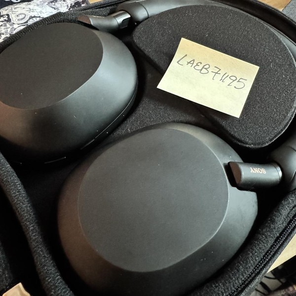 Sony WH-1000XM5 - Black