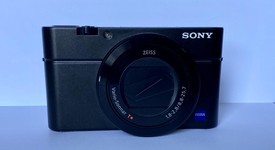 Mint
													Sony Cyber-shot RX100 IV, photo 2 of 10