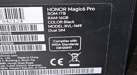 Mint
													Honor Magic6 Pro - Unlocked Non-US, Black, 1 TB, 16 GB, photo 3 of 14