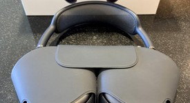 Used
													Apple AirPods Max - Gray, photo 1 of 5