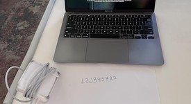 Good
													MacBook Air 2020 - 13" - Apple M1, Gray, 512 GB, 8 GB, photo 4 of 4