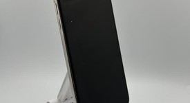Good
													Apple iPhone Xs - Unlocked, Silver, 64 GB, A1920, photo 3 of 6
